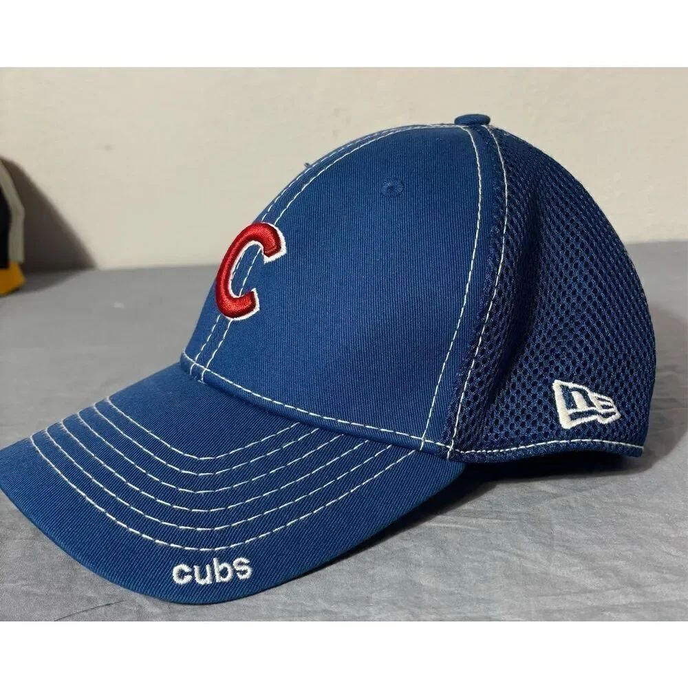 Chicago Cubs Baseball Cap New Era Fitted Hat Size M/L Blue Mesh MLB Genuine